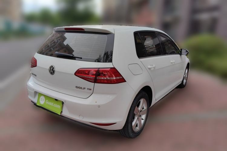Used Volkswagen Golf 2015 1.4TSI Automatic Comfort Model Rear Right 45 Deg