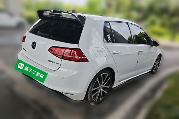 Used Volkswagen Golf 2015 1.4TSI Automatic Flagship Model Rear Right 45 Deg
