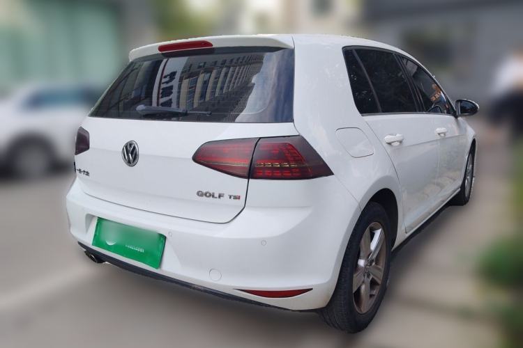 Used Volkswagen Golf 2015 1.4TSI Automatic Luxury Model Rear Right 45 Deg
