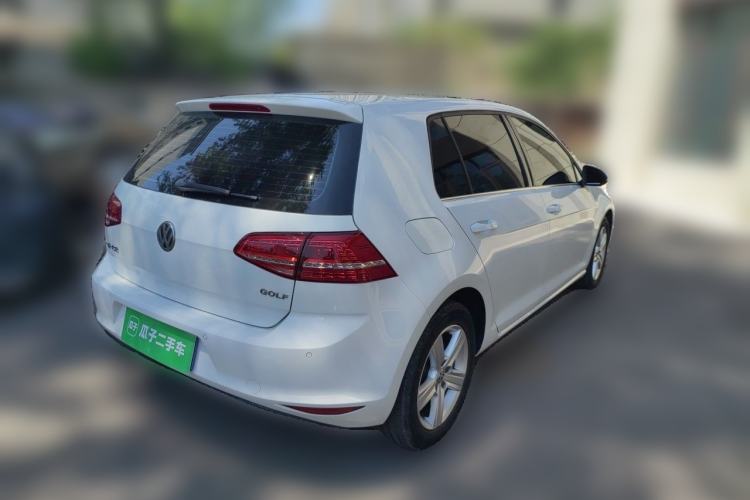 Used Volkswagen Golf 2015 1.4TSI Automatic Comfort Model Rear Right 45 Deg