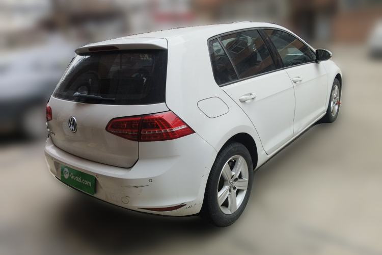 Used Volkswagen Golf 2015 1.6L Automatic Fashion Model Rear Right 45 Deg