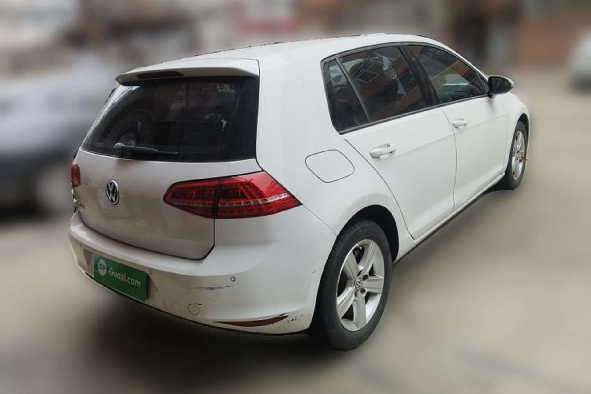 Used Volkswagen Golf 2015 1.6L Automatic Fashion Model Rear Right 45 Deg