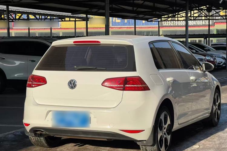 Used Volkswagen Golf 2015 1.4TSI Automatic Comfort Model Rear Right 45 Deg