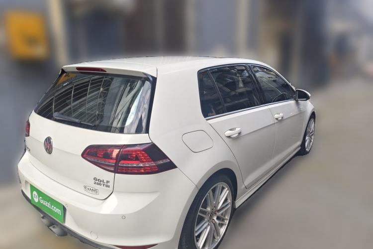 Used Volkswagen Golf 2015 1.4TSI Automatic R-Line Rear Right 45 Deg
