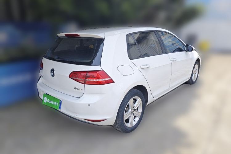 Used Volkswagen Golf 2015 1.6L Automatic Fashion Model Rear Right 45 Deg