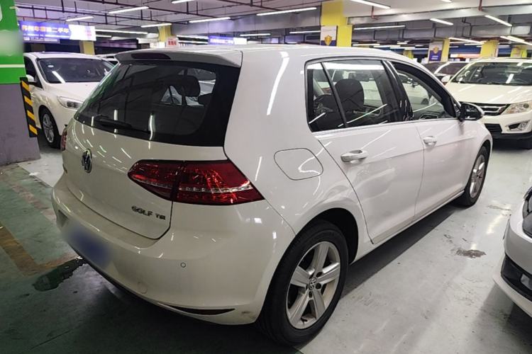 Used Volkswagen Golf 2015 1.4TSI Automatic Comfort Model Rear Right 45 Deg