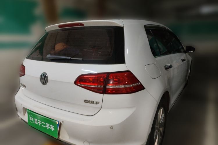 Used Volkswagen Golf 2015 1.6L Automatic Fashion Model Rear Right 45 Deg