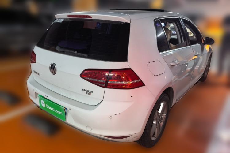 Used Volkswagen Golf 2015 1.4TSI Automatic Comfort Model Rear Right 45 Deg