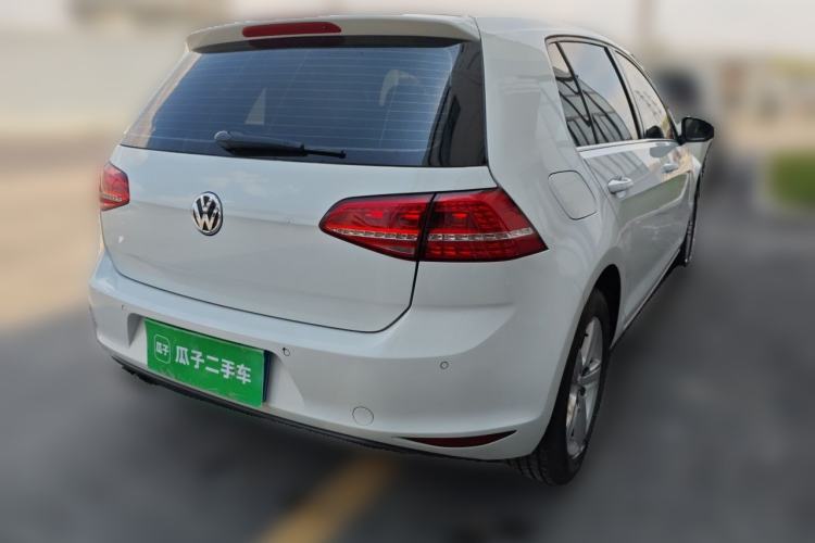 Used Volkswagen Golf 2015 1.4TSI Manual Comfort Model Rear Right 45 Deg