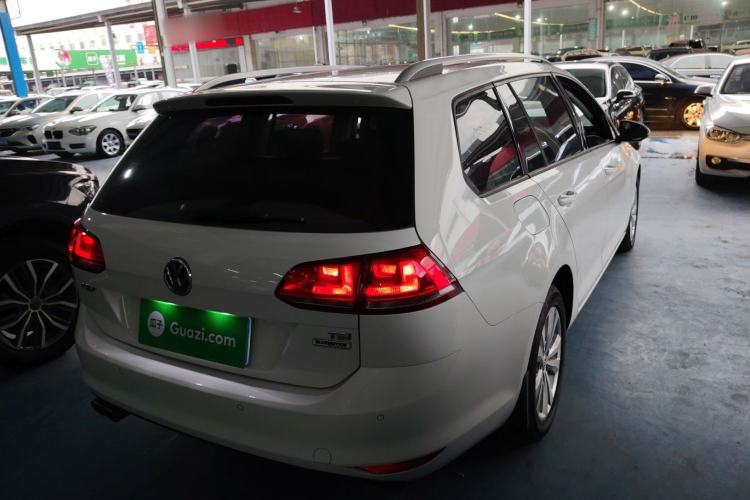 Used Volkswagen Golf 2015 1.4TSI Comfort Travel Edition Rear Right 45 Deg