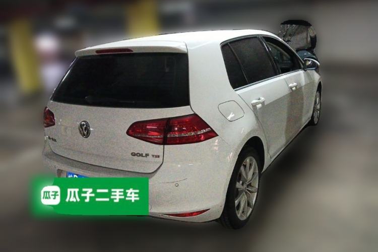 Used Volkswagen Golf 2015 1.4TSI Automatic Flagship Model Rear Right 45 Deg