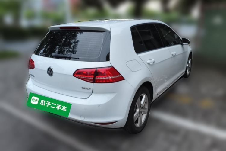 Used Volkswagen Golf 2015 1.6L Automatic Comfort Model Rear Right 45 Deg