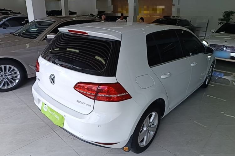 Used Volkswagen Golf 2015 1.4TSI Automatic Comfort Model Rear Right 45 Deg
