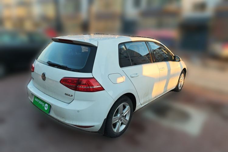 Used Volkswagen Golf 2015 1.6L Automatic Comfort Model Rear Right 45 Deg