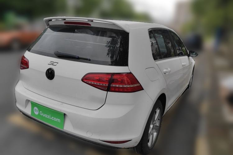 Used Volkswagen Golf 2015 1.4TSI Automatic Comfort Model Rear Right 45 Deg