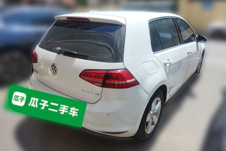 Used Volkswagen Golf 2015 1.4TSI Automatic Luxury Model Rear Right 45 Deg