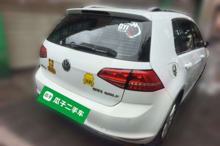 Used Volkswagen Golf 2015 1.6L Automatic Fashion Model Rear Right 45 Deg