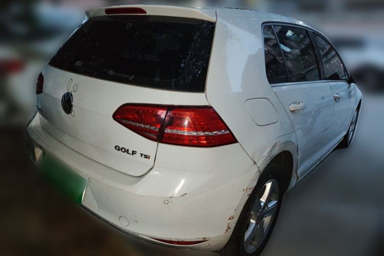 Used Volkswagen Golf 2015 1.4TSI Automatic Luxury Model Rear Right 45 Deg