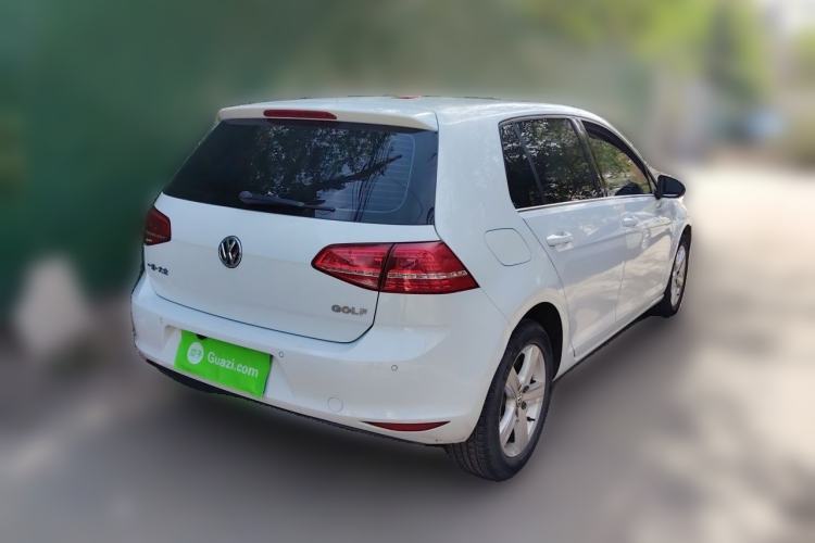 Used Volkswagen Golf 2015 1.6L Automatic Comfort Model Rear Right 45 Deg