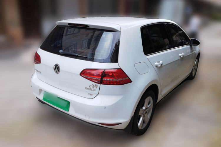 Used Volkswagen Golf 2015 1.4TSI Automatic Comfort Model Rear Right 45 Deg