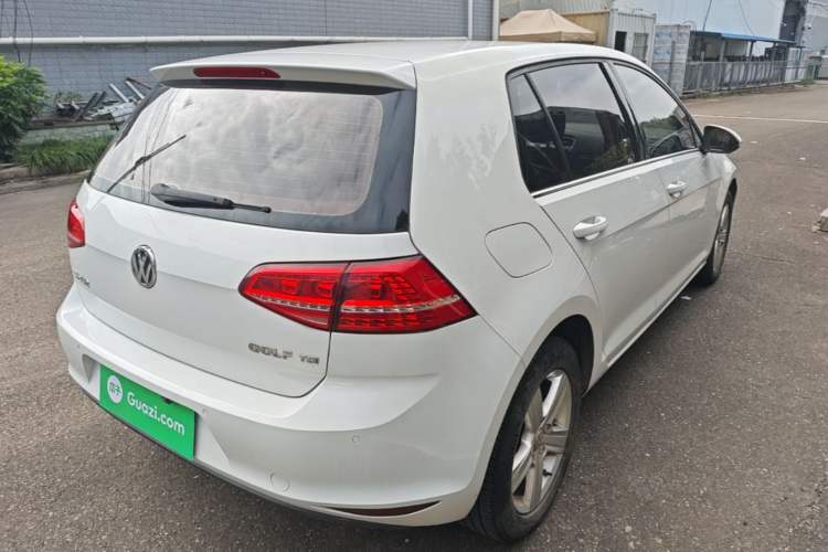 Used Volkswagen Golf 2015 1.4TSI Automatic Comfort Model Rear Right 45 Deg