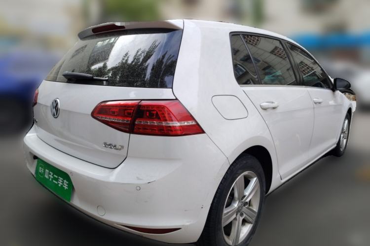 Used Volkswagen Golf 2015 1.6L Automatic Comfort Model Rear Right 45 Deg