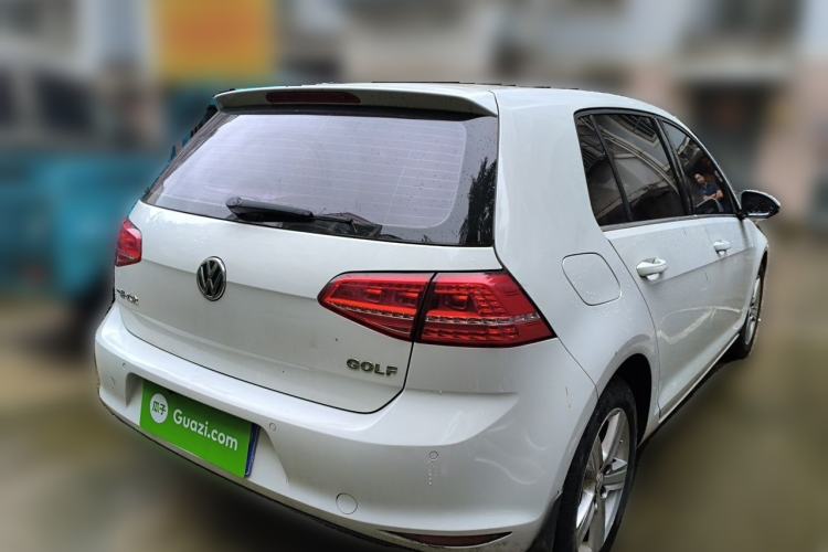 Used Volkswagen Golf 2015 1.6L Automatic Comfort Model Rear Right 45 Deg