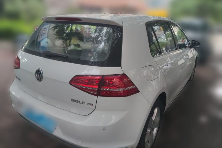 Used Volkswagen Golf 2015 1.4TSI Automatic Luxury Model Rear Right 45 Deg