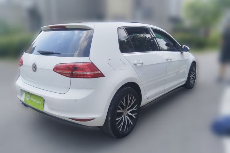 Used Volkswagen Golf 2015 1.4TSI Automatic Comfort Model Rear Right 45 Deg