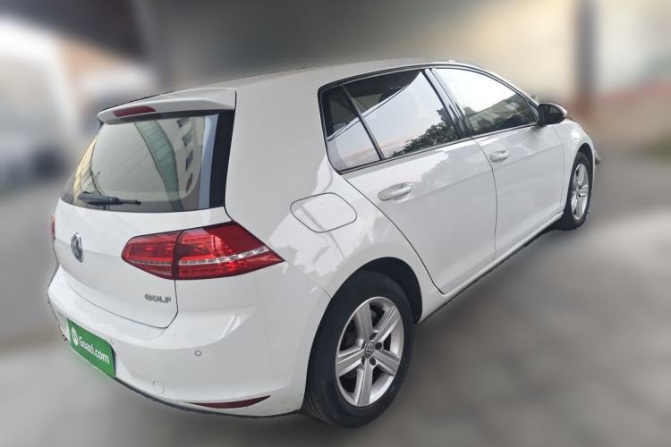 Used Volkswagen Golf 2015 1.6L Automatic Fashion Model Rear Right 45 Deg