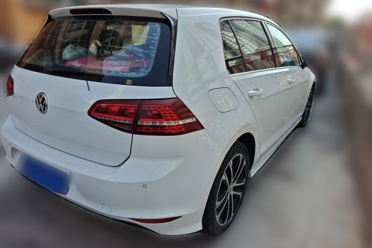 Used Volkswagen Golf 2015 1.4TSI Manual R-Line Rear Right 45 Deg