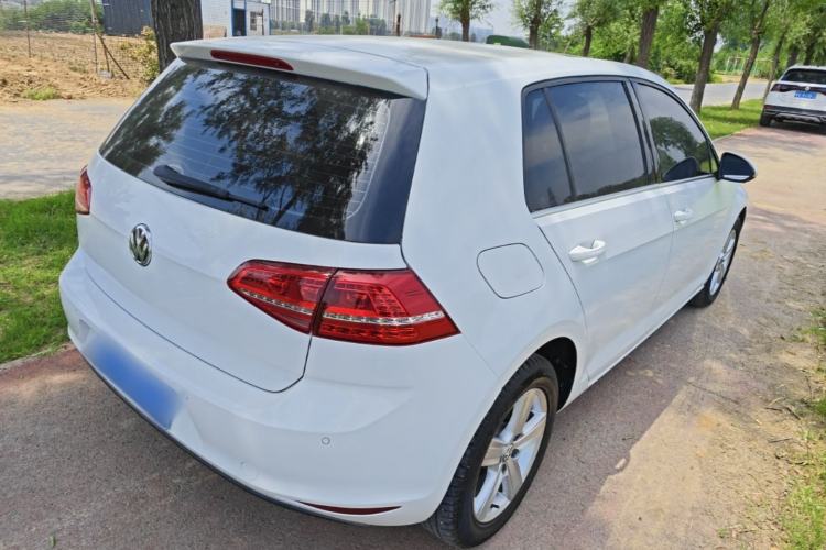 Used Volkswagen Golf 2015 1.6L Automatic Comfort Model Rear Right 45 Deg
