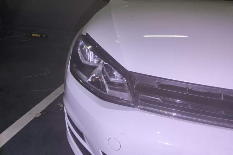 Used Volkswagen Golf 2015 1.4TSI Automatic Comfort Model Right Front Headlight