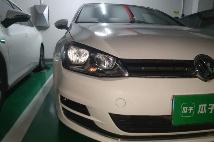 Used Volkswagen Golf 2015 1.4TSI Automatic Comfort Model Right Front Headlight
