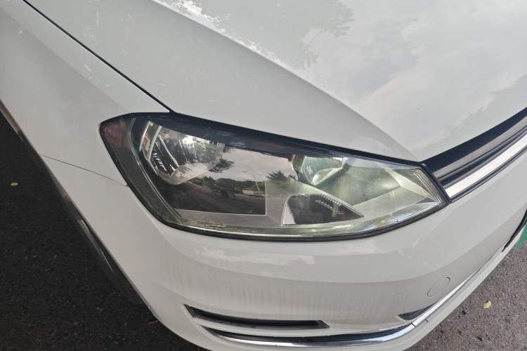 Used Volkswagen Golf 2015 1.4TSI Automatic Comfort Model Right Front Headlight