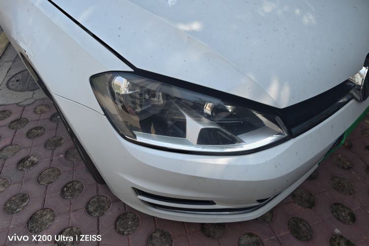 Used Volkswagen Golf 2015 1.4TSI Automatic Luxury Model Right Front Headlight