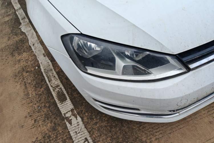 Used Volkswagen Golf 2015 1.4TSI Automatic Comfort Model Right Front Headlight