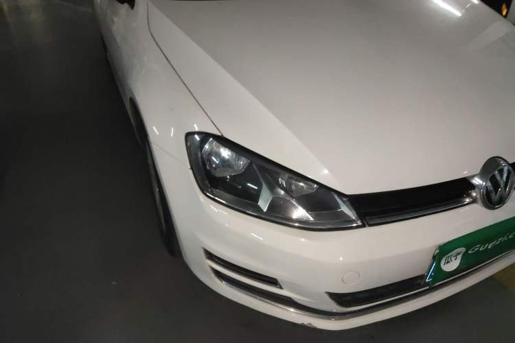 Used Volkswagen Golf 2015 1.4TSI Manual Comfort Model Right Front Headlight
