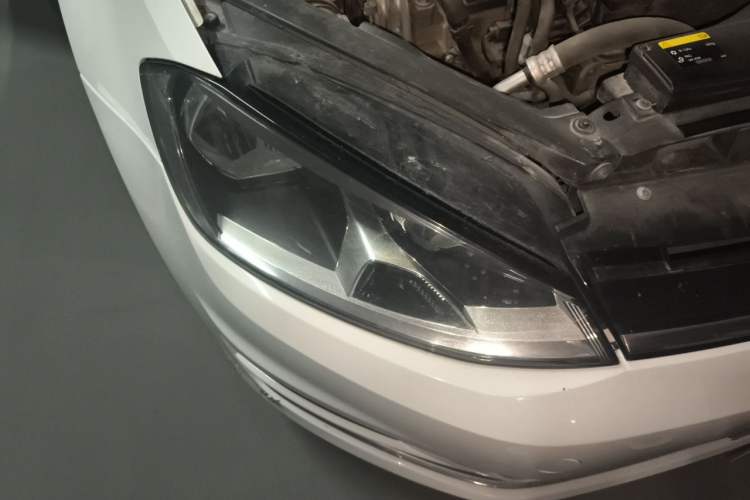 Used Volkswagen Golf 2015 1.4TSI Automatic Comfort Model Right Front Headlight
