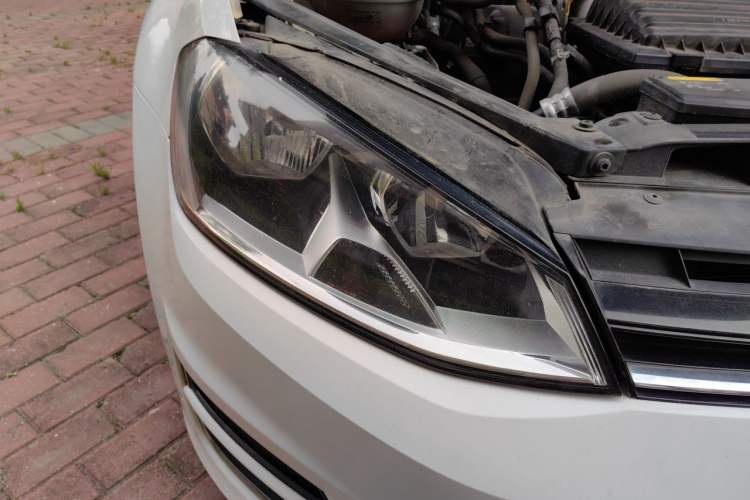 Used Volkswagen Golf 2015 1.4TSI Automatic Comfort Model Right Front Headlight