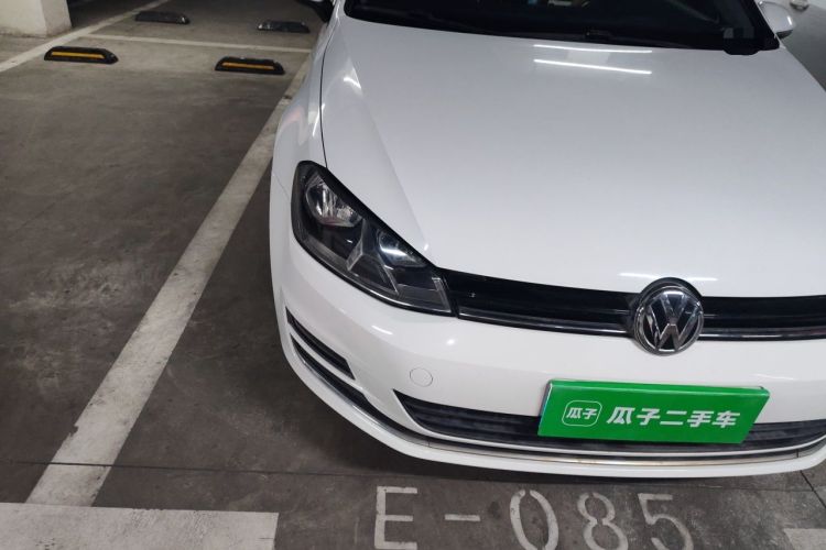Used Volkswagen Golf 2015 1.4TSI Automatic Luxury Model Right Front Headlight
