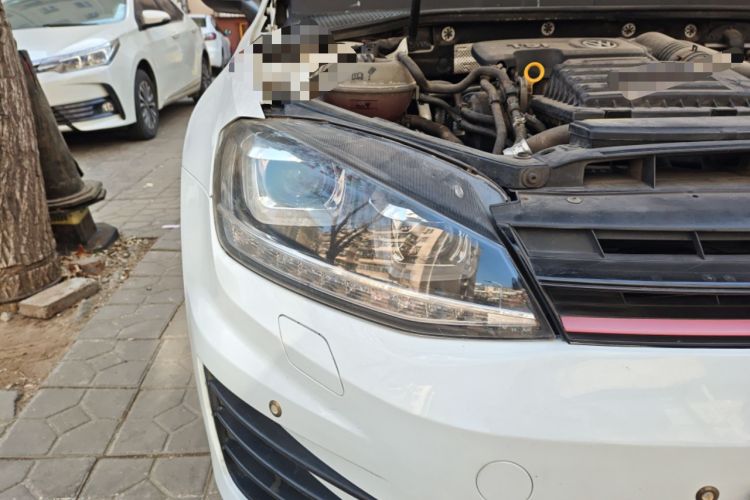 Used Volkswagen Golf 2015 1.4TSI Automatic Comfort Model Right Front Headlight