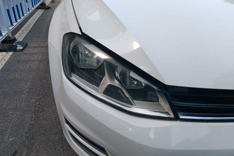 Used Volkswagen Golf 2015 1.4TSI Automatic Comfort Model Right Front Headlight