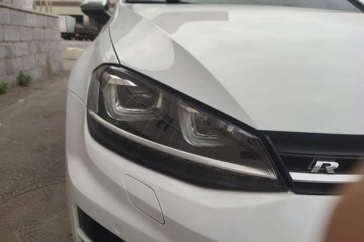 Used Volkswagen Golf 2015 2.0 TSI R Right Front Headlight