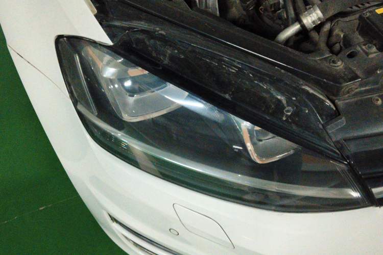 Used Volkswagen Golf 2015 1.4TSI Automatic Flagship Model Right Front Headlight