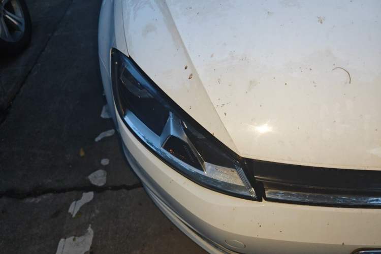 Used Volkswagen Golf 2015 1.4TSI Automatic Luxury Model Right Front Headlight