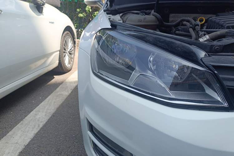 Used Volkswagen Golf 2015 1.4TSI Automatic Comfort Model Right Front Headlight