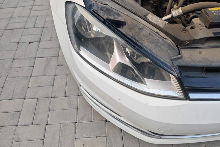Used Volkswagen Golf 2015 1.4TSI Automatic Comfort Model Right Front Headlight
