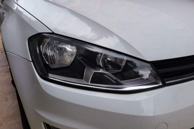 Used Volkswagen Golf 2015 1.4TSI Automatic Comfort Model Right Front Headlight