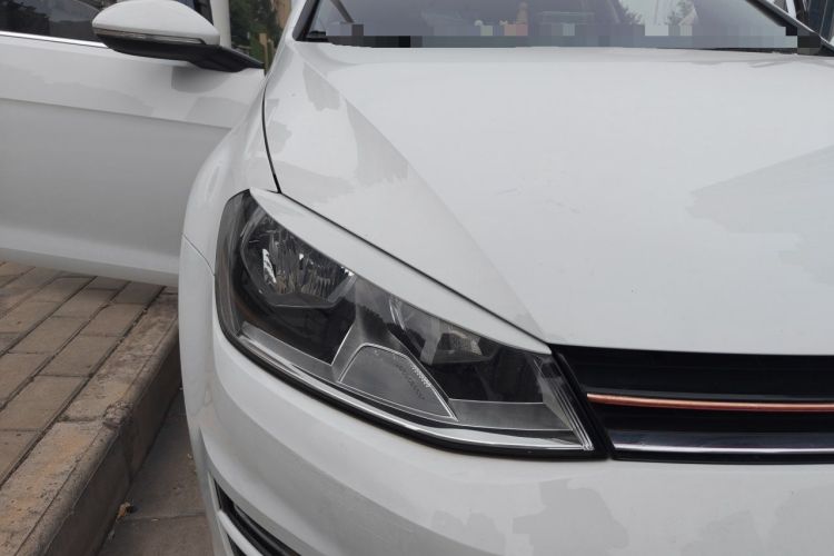 Used Volkswagen Golf 2015 1.4TSI Manual Comfort Model Right Front Headlight